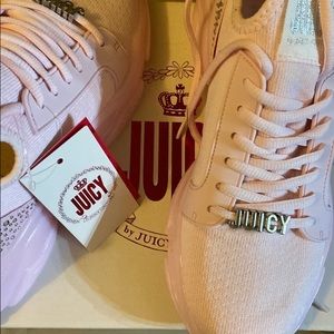 Brand new 7.5 women light pink juicy couture sneakers